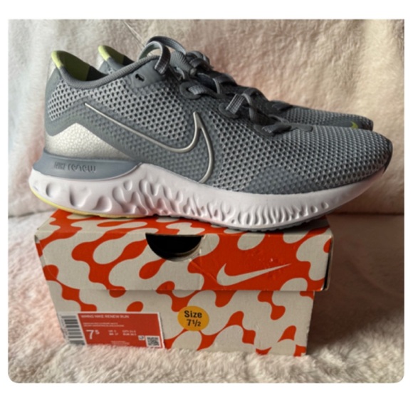 Nike RENEW RUN RUNNING SHOES SIZE 7 1/2 NEWT - Picture 12 of 16
